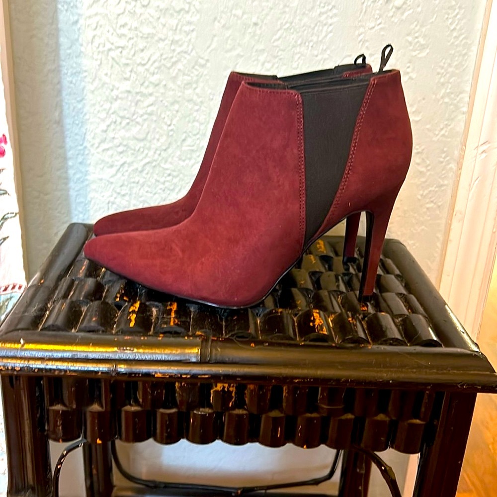 H&M bootie,  Worn once , Lovely for Fall Super cute with skinny jeans